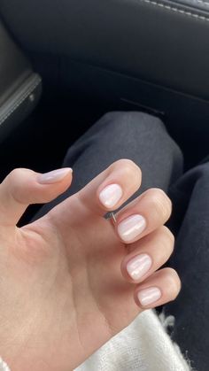 Vanilla Girl Aesthetic Nails, Vanilla Girl Nail Ideas, Green Dress Nails Color Combos, Clean Girl Nails Short, Clean Nails Aesthetic, Vanilla Girl Nails, Vanilla Nails, Hello Nails, Nail Jewels