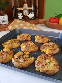 Lolly's Kitchen - SMASHED ROASTED POTATOES These are the... Giada De Laurentiis Recipes, Sauteed Potatoes, Gordon Ramsay Recipe, Recipes Vegetables, Jamie Oliver Recipes, Smashed Potatoes, Grandmas Recipes