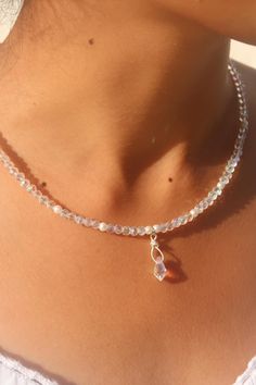 Jewel Drop necklace. -adjustable Womens Jewlery, Handmade Crystal Necklace, Pearl Beaded Necklace, Crystal Charm, Adjustable Necklace, Drop Necklace, Crystal Pearls, Minimalist Jewelry, Beaded Necklaces