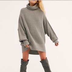 New With Tags Pit To Pit 38.5 Length 28.2 This Is So Oversized It Could Easily Be One Size Fits All Oversized Turtleneck Sweater Dress, Chunky Turtleneck, Chunky Turtleneck Sweater, Dramatic Sleeves, Oversized Turtleneck Sweater, Waffle Knit Sweater, Turtleneck Sweater Dress, Oversized Knitted Sweaters, Womens Turtleneck