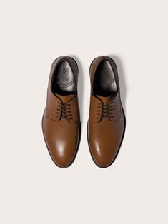 Put your best foot forward. These classic derby shoes are the go-to for any formal look. Wear them with one of our suits for timeless style. Leather upper Rubber sole Lovingly maintained by our in-house cobblers Male Wedding, Formal Look, Brown Dress Shoes, Brown Leather Shoes, Miami Wedding, Year Plan, Derby Shoes, Formal Looks, Cobbler