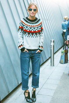 Chic Winter Outfits, Winter Chic, Mode Casual, Looks Street Style, Paris Street Style, Fair Isle Sweater, Street Style Chic, Jeans Boyfriend, Street Chic