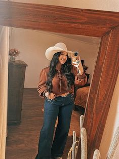 Brianna Purvis's Amazon Page Western Wear For Plus Size Women, Women’s Western Casual, Rodeo Plus Size Outfit, Plus Size Country Concert Outfit Jeans, Rodeo Outfits Plus Size, Western Flare Jeans Outfit, Black Cowgirl Outfits, Western Attire For Women, Western Outfits Plus Size