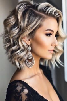 Create Pin for ad Gray Hair Highlights, Hair Affair, Haircuts For Medium Hair, Hair Makeover, Penteado Cabelo Curto, Hair Color And Cut, Hair Inspiration Color, Outfits Winter, Great Hair