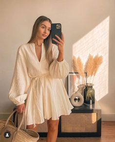 Pretty Summer Dresses Classy, Lily Clark, Feminine Summer Outfits, Boho Chique, Short Dresses Casual, Feminine Outfit, Fancy Outfits, Hm Dress