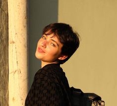 Sleek Chin Length Hair, Funky Short Hair Women, Feminine Long Pixie Haircut Fine Hair, Very Short Thick Hair, Simple Pixie Haircut, Racially Ambiguous Women, Very Short Layered Haircuts, Really Short Haircuts For Women, Boycut For Women