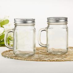 DIY 12 oz. Mason Jar Mug Mason Jar Mugs, Large Glass Jars, Diy Hanging Shelves, Mug With Lid, Diy Set, Mason Jar Diy, Mason Jar Crafts, Jar Crafts, Diy Home Decor Projects