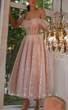 Sparkling Dresses, Sunmer Dresses, Prom Event, Classy Blouses, Dresses For Special Occasions, Plus Size Party, Elegant Plus Size, Gala Event, Mother Daughter Dress