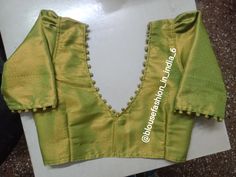 Simple Choli Blouse Designs, Blouse Designs Latest For Mom, Gold Blouse Designs, Full Sleeves Blouse Designs, Green Blouse Designs, Choli Blouse Design, Pink Blouse Designs, Lace Blouse Design