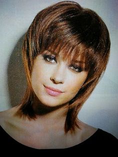 Another great look Hairstyles Trending, Layered Haircuts For Medium Hair, Medium Hairstyles, Beauty Secrets, Cut And Color