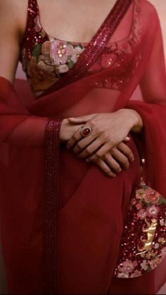 Red Sari, Simple Saree Designs, Floral Frocks, Indian Outfits Lehenga, Casual Indian Fashion, Indian Fashion Saree