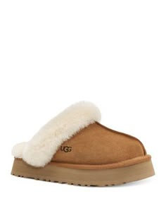 Ugg Women's Disquette Slip On Flats Shuffles Clothes, Slip On Uggs, Ugg Slip Ons, Cute Uggs, Trendy Footwear, Shoe Wishlist, Flats Online, Brand Name Shoes, Footwear For Men