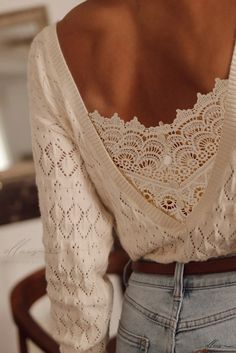 Elluis - Beautiful Beige Lace Detail Sweater Craft Crochet, Winter Craft, Elegant Sweater, Swimwear High Waisted, Hem Sweater, Detailed Sweater, Lace Patchwork, Sweater Brands, Lace Hem