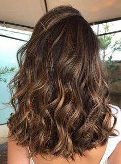 Brunette Hair Color With Highlights, Brown Highlights, Brown Blonde Hair, Long Wavy Hair, Hair Color Balayage