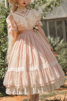 Style Types, Op Dress, Frilly Dresses, Old Fashion Dresses, Chiffon Fashion, Sweet Lolita, Vintage Rose, Really Cute Outfits, Lolita Dress