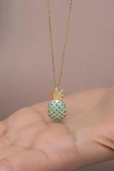 ❤️ 925 Sterling Silver Pineapple Necklace ❤️ ❤️WE ARE HERE TO ADD MORE BEAUTY TO YOUR BEAUTY WITH OUR JEWELRY ❤️ ❤️ OUR DESIGNS ARE LIKE A LOVER AT YOUR SIDE ALL THE TIME ❤️ DOES NOT DARKEN ANTI - ALLERGENIC Color :Rose Gold-Gold-Silver Necklace length: 42 cm Our all silver jewelry are 925 Sterling Silver. Excellent quality and reasonable price This jewelry is elegant, stylish and useful and Ideal Gifts for Christmas, Mother's Day, Valentine's Day, Graduation Gifts, Bridal Gifts Anniversary, Pro Fruit Necklace, Pineapple Necklace, Gold Pineapple, Gifts Anniversary, Bridal Gifts, Silver Turquoise, Turquoise Sterling Silver, Turquoise Stone, Necklace Gold