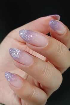 Uni Nails, Diy Valentine's Nails, Ombre Nail Colors, Glitter Gradient Nails, Purple Ombre Nails, Glitter Gradient, Romantic Nails, Ombre Nails Glitter