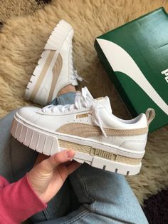 Platform Pumas Shoes Outfit, Cute Puma Shoes, Puma Outfit Women Sneakers, Puma Shoes Women Sneakers, Puma Sneakers Womens Outfit, Puma Shoes Women Outfit, Puma Sneakers Women, Puma Shoes Outfit, Puma Sneakers Outfit