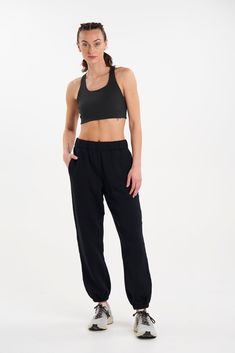 Your classic sweatpants go premium in all-organic brushed cotton. These sweatpants are the perfect balance of smart tailoring and savvy street style. Both stylish and cozy, they’re the perfect everyday pant. Pair them with our matching ALRN Sweatshirt, or wear on their own with a rib crop tank for an elevated approach to casual wear. Everyday Straight Leg Joggers With Ribbed Waistband, Everyday Athleisure Joggers With Straight Leg, Everyday Athleisure Straight Leg Joggers, Everyday Stretch Sweatpants With Straight Hem, Solid Color Athleisure Sweats For Everyday, Athleisure Sweats For Everyday, Everyday Athleisure Bottoms With Straight Hem, Everyday Solid Color Athleisure Sweats, Athleisure Straight Joggers With Ribbed Waistband