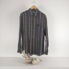 "Italian 1990's Giorgio Danieli scale inspired print rayon men's shirt. Standard collar, antiqued metal buttons, left breast welt pocket with single button, 2 button cuffs. 45\" chest, tag reads size medium. In amazing condition! **Please- We highly encourage all questions about the items listed.** If the size, color, condition of the item is unclear or you have questions regarding shipping please message us before completing your order. If you need assistance understanding your measurements please contact us and we will do our best to guide you so that you and your item are a perfect fit!  We are two women of Portland, Oregon, who love clothing and the power of adornment. Clothing is as old as culture itself and is cross-species. We believe that adornment is a physical expression of self Italian Fish, Multicolor Button-up Shirt With Button Closure, Vintage Paisley Print Button-up Top, Fish Scale, Fish Scales, Love Clothing, Antique Metal, Metal Buttons, Vintage Italian