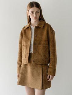 Composition : 93% polyester, 7% spandexColor : camelCountry of Origin : Republic of Korea Fitted Cropped Brown Outerwear, Brown Cropped Outerwear For Work, Cropped Brown Outerwear For Work, Brown Cropped Jacket With Pockets For Work, Brown Cropped Jacket For Work With Pockets, Crop Jacket, Fall 2024, Camel, Jackets & Coats