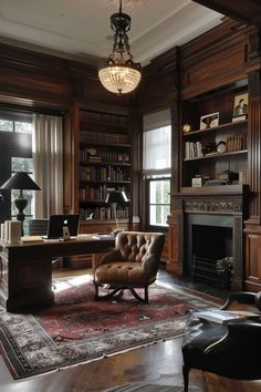 Office Victorian style with Tiffany lamp and leather blotter Victorian Home Layout, Modern Victorian Office, Victorian Office Decor, Victorian Home Aesthetic, Victorian Aesthetic Home, Victorian Home Office, Victorian Home Design, Modern Victorian Home, Modern Victorian Homes