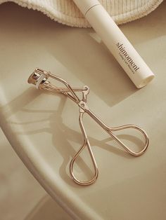 Country of Origin : Republic of Korea Lash Curler Aesthetic, Eyelash Curler Aesthetic, Curler Aesthetic, Lash Curler, Eyelash Curler, Birthday Wishlist, K Beauty, Secret Santa, Beauty Tools