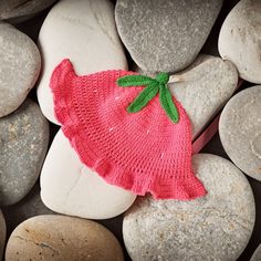 Red Strawberry Crochet Bucket Hat Knitted Strawberry Hat - Etsy Turkey Cute Beach Bonnet One Size, Cute Beach Bonnet With Curved Brim, Cute Beach Bonnet, Hand Knitted Mini Hats For Beach, Handmade Playful Bucket Hat For Beach, Playful Handmade Bucket Hat For The Beach, Playful Handmade Bucket Hat For Beach, Playful Handmade Beach Hat, Handmade Summer Beanie Hat