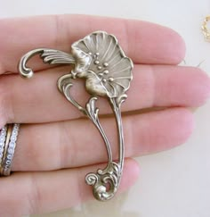 "Vintage Brooch - Art Nouveau Jewelry - Poppy Jewelry - Vintage Brass Jewelry - Coat Pin - handmade jewelry This is a fabulous vintage piece! A gorgeous large Art Nouveau Poppy flower brooch. Vintage U.S. brass. Remarkable detail with a rich patina. Chloe says, \"Wear it and feel fabulous!\" The brooch measures 2\" long and 1 1/ 2\" wide Thanks for visiting Chloe's" Coat Pin, Bijoux Art Nouveau, Nouveau Jewelry, Feminine Tattoo, Metal Clay Jewelry, Art Nouveau Design, Art Nouveau Jewelry, Deco Jewelry, Flower Jewelry