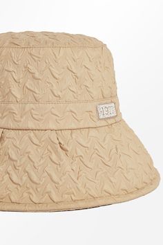 Stay shaded in style with our Khaki Everyday Bucket Hat! A must-have accessory for any outdoor adventure or casual outing. Product code: CAC03B4C001HH Features:  Material: 100%POLYESTER. Beige Casual Bucket Hat For Travel, Casual Beige Bucket Hat For Travel, Trendy Bucket Hat For Outdoor Activities, Brown Bucket Hat For Outdoor, Brown Outdoor Bucket Hat, Casual Brown Packable Hat, Khaki Sun Hat For Spring Outdoor, Beige Cap For Outdoor Activities, Beige Hat For Outdoor Spring Activities