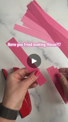 2.2K views · 3.2K reactions | Now that the New Year’s has started, it’s time to start thinking about Valentine’s Day! 

❤️The BEST mess-free Valentine Craft ❤️ save this one to try 💌and follow us for more simple crafts! 

Tag me if you give these a try ❤️❤️#REPOST: @chasing50toes 

#diyvalentines #valentinescrafts #valentinecraft | Hawaii Parent Valentine Craft Decorations, Kid Craft Ideas, Ground Hog, San Valentine, Valentine Treat, Valentine Craft, Ideas To Paint