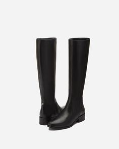 Haltham Tall Knee High Boots in Black Leather – DuoBoots Black Flat Knee Boots, Flat Black Knee High Boots, Black Boots Long, Flat Knee Boots, Narrow Calf Boots, Knee Boots Flat, Flat Riding Boots, Black Flat Boots, Knee High Boots Flat