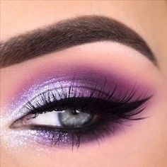 Maquillage Goth, Purple Makeup Looks, Heart Makeup, Purple Eye Makeup, Make Up Inspiration, Glitter Eye Makeup, Glitter Eye, Eye Makeup Pictures, Purple Makeup