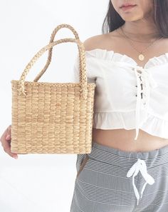 "See More .. Straw Bag items https://www.etsy.com/shop/BOHOPeach?ref=hdr_shop_menu&section_id=20561818 Straw Bag for Casual Day Shopping and Travel. craft kits They made of Water Hyacinth bag. Great for gift to extra or your friend. (We disinfected the bag and ensure they ultra clean) MEASUREMENT : width 8\" inches x Height 7\" inches x Thickness 5\" inches Handle \" (inches) from Top of bag SHIPPING: We will be SHIPPED via THAI AIRMAIL and had TRACKING No. and Delivery Time 14 - 28 days to Unique Bridesmaid Gift, Bridesmaid Gift Ideas, Bag Items, Wedding Tote Bag, Bridesmaid Clutches, Unique Bridesmaid, Bridesmaid Boxes, Wedding Tote, Gifts Bridesmaid