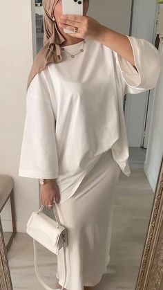 Outfit Ete, Outfit Large, Khimar Hijab, Ootd Simple, Zara Style, Hijabi Outfit, Masha Allah, Modest Summer Outfits