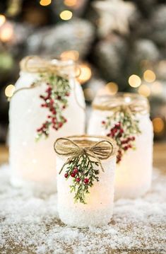 Julkransar Diy, Jars Decoration Ideas, Mason Jar Christmas Crafts, Mason Jar Luminaries, Holiday Mantle, Soya Mumu, Diy Jar Crafts, Mason Jar Crafts Diy, Christmas Mason Jars