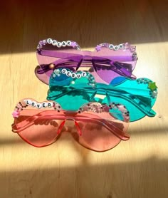 Taylor Swift Eras Tour Sunglasses, Eras Tour Heart Glasses, Taylor Swift Fan Outfits, Eras Sunglasses, Kidz Bop Concert Outfit, Eras Tour Outfit Inspiration Midnights, Taylor Swift Party Centerpieces, Eras Tour Inspiration, Eras Tour Outfits Inspiration