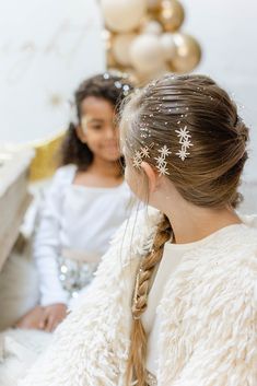 Meet me at Midnight – A Sparkly NYE Kid’s Party – Beijos Events Celestial New Years Eve Party, Sparkle Night Bachelorette, New Year’s Eve Photoshoot Kids, Toddler Nye, New Year’s Eve Ball Drop For Kids, Suit Photoshoot, Meet Me At Midnight, Meri Meri