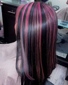 Shunk Chunky Highlights, Purple Hair Chunky Highlights, Ideas To Color Your Hair, Black Hair W Pink Highlights, Brown And Pink Highlights Hair, Chunky Highlights Long Hair, Chunky Silver Highlights On Dark Hair, Chunky Highlights Black Women, Chunky Color Highlights