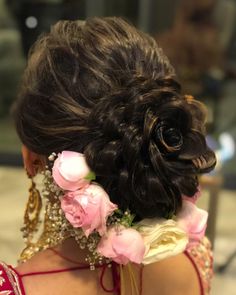 Setting new trend in bridal buns #rosebun with #realroses 🌹  #perfection #thatdetailtho #creativehairstyles #hairbynikkishah… Bridal Buns, Rose Bun, Engagement Hairstyles, Creative Hairstyles, New Trend, Newest Trends, Buns, Bridal Hair