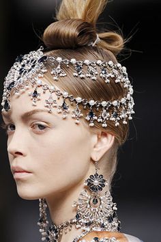 bijoux de Alexander McQueen 2000s Runway, Couture Jewelry, Fashion Story, Mode Vintage, Adele