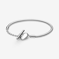 Pandora Moments Heart T-Bar Snake Chain Bracelet - Size 6.7 Inches Charm | Sterling Silver | 599285C00-17 Pandora Heart Bracelet, Solid Silver Bracelets, Blue Disc, Pandora Heart, Charms Pandora, Mode Zara, Bracelet Pandora, Pandora Hearts, Snake Chain Bracelets