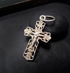 Beautiful small filigree Christian cross, Jesus Christ Crucifix. Made from 925 silver, two hallmarks. Size (without ear) - 1.6x2.5 cm. Please visit my over stores on Etsy: https://www.etsy.com/shop/G7Elephants https://www.etsy.com/shop/VintageUSSR Silver Crucifix For Wedding, Hallmarked White Gold Cross Jewelry And Charms, Hallmarked Crucifix For Anniversary, Silver Cross Pendant For Wedding, Cross Jesus, Jesus Christus, Christian Cross, Sterling Silver Cross, Religious Jewelry