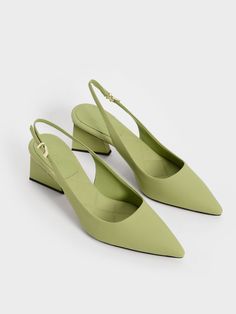 Green Leather Pointed Toe Slingback Pumps Classy Slippers, Nice Flat Shoes, Elegant Shoes Heels, Comfy Heels, Classic Style Outfits, Shoes Outfit Fashion, Heels Classy, Chic Shoes