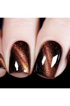 Discover a world of creativity with our stunning nail art designs! ✨ Ready to elevate your nail game? Explore the link today! 🌟 🔥🎉 Black And Gold Cats Eye Nails, Fall Cats Eye Nails, Nail Ideas Cat Eye, Fall Inspired Nails Autumn, Manicure Soak, Fall Acrylic, Diy Salon, Thanksgiving Nail Designs, Nail Collection