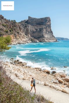 Photo by Bram Bergers on Unsplash:

https://unsplash.com/photos/a-man-walking-along-a-beach-next-to-the-ocean-zB4RMVsaoiQ Quality Time With Friends, Feel Good Friday, Time With Friends, Read A Book, Love Photo, Gratitude Journal, Positive Mindset, Quality Time, A Book