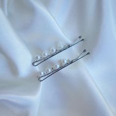 Elegant Bridal Hair Slides  with tiny faux pearls and clear glass beads | Minimalist Wedding Bobby Pins/ Hair slides Fully hand-crafted bridal bobby pins. Set of 2 Find MORE Pins & Bridal Accessories in this shop section: https://www.etsy.com/uk/shop/HyggeMaiden?ref=seller-platform-mcnav&section_id=50041544 Pin length: 5 cm Transition seamlessly from wedding elegance to honeymoon bliss with these delicate bridal bobby pins. Perfect for a windswept beach stroll, these minimalist hair slides add j Pearl Bobby Pins, Bridesmaid Hair Pins, Hair Accessories Wedding, Hair Slides, Bobby Pin Hairstyles, Beaded Hair, Wedding Hair Pins, Hair Slide, Accessories Wedding