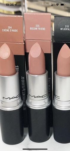 Lipstick Ideas, Mac Lipgloss, Lirika Matoshi, Makeup Finds, Mac Lipsticks, Lipstick Kit, Pinterest Makeup, Pinterest Ideas