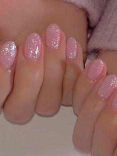 15 Best Short Spring Nails for a Trendy and Minimalistic Look | The KA Edit Pink Short Glitter Nails, Light Pink Sparkly Nails Short, Sparkly Pink Gel Nails, Sparkly Pink Nails Glitter, Short Cute Nails Pink, Pink Sparkle Nails Short, Cute Short Nails Square, Glittery Summer Nails