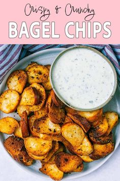 A plate of bagel chips with a text overlay title. Bagel Crisps Recipe, Super Easy Party Food, Bagel Crisps, Healthy Crisps, Gluten Free Bagels, Savory Recipe, Bagel Chips, Bagel Bites, Vegan Snack